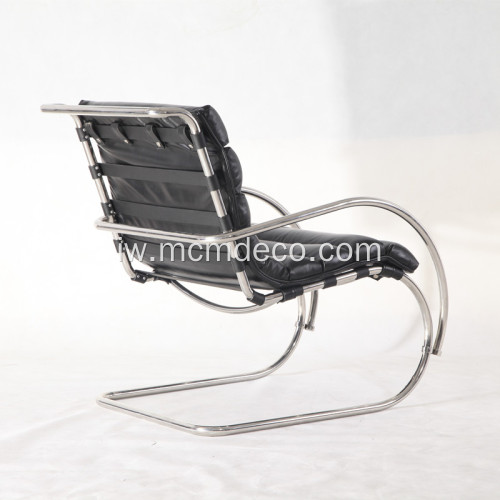 העתק כסא טרקלין עור שחור מודרני
